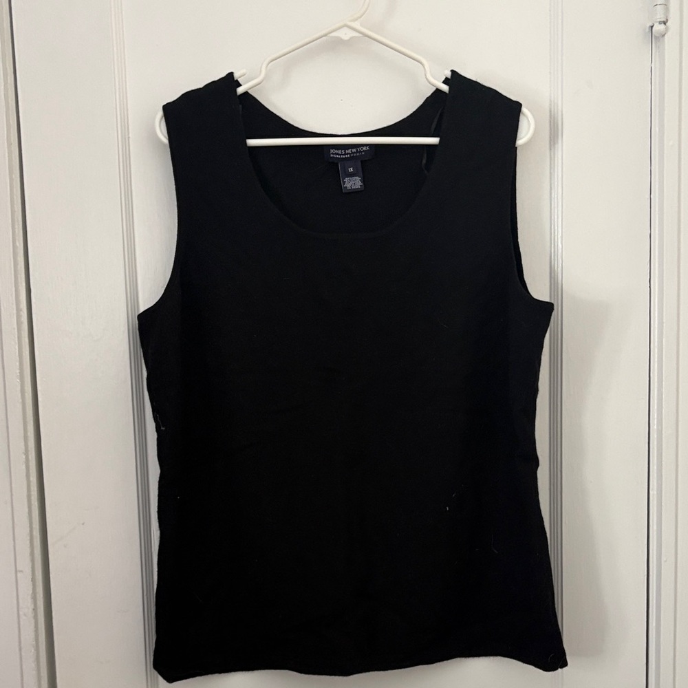 Jones New York Classic Black sweater vest